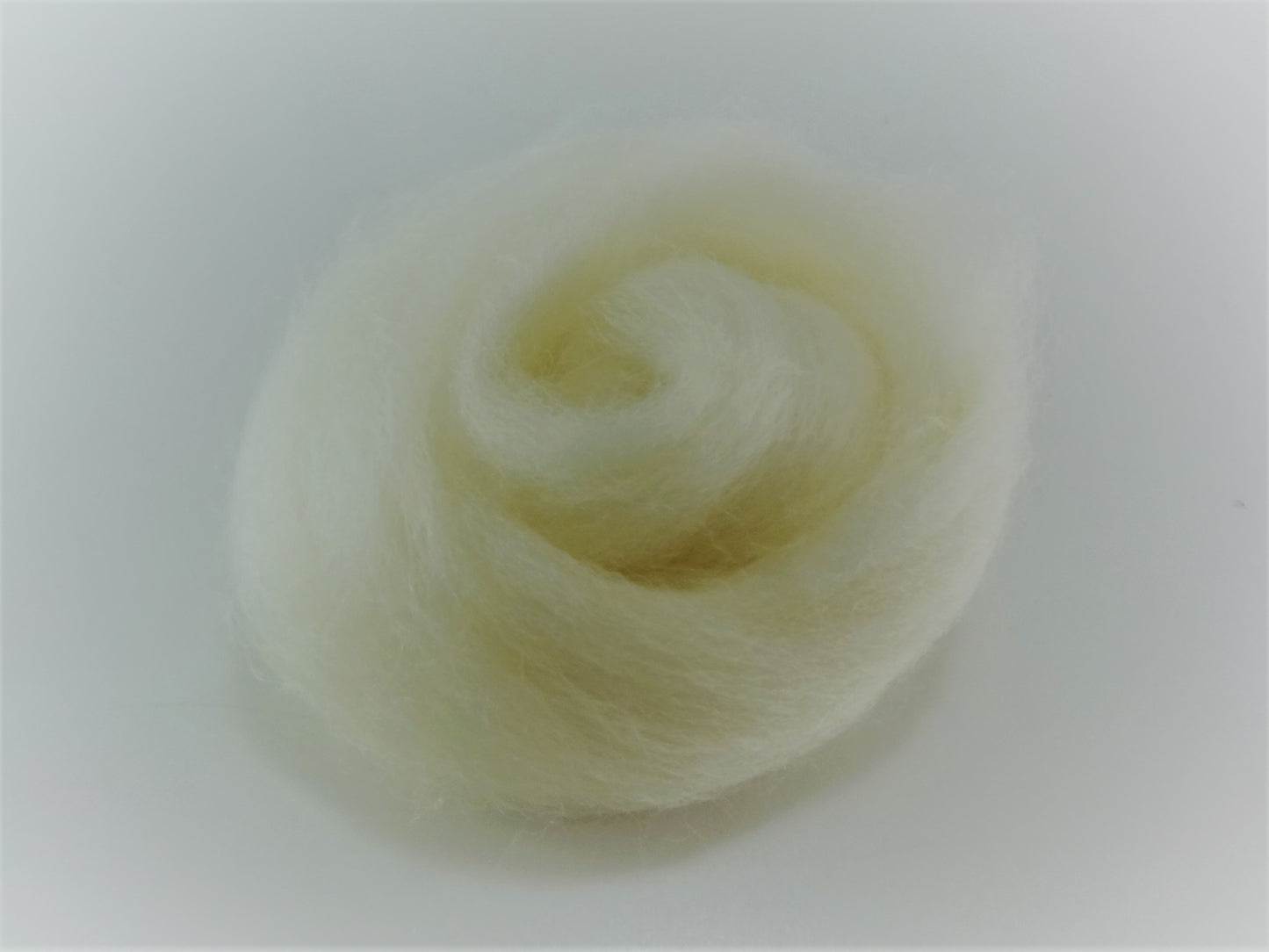 シープヘアー（羊毛）ホワイト　約１０ｇ