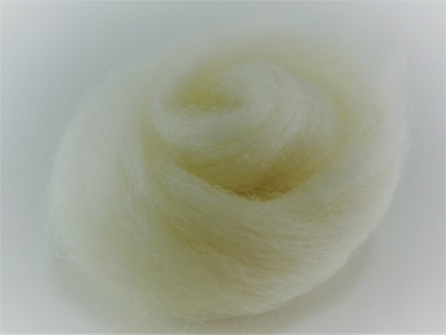シープヘアー（羊毛）ホワイト　約１０ｇ
